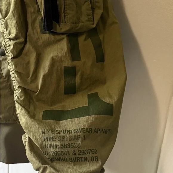 XXL Nike MA-1 Reversible Bomber Jacket Olive Green Men's Bomber Jacket - Picture 3 of 16